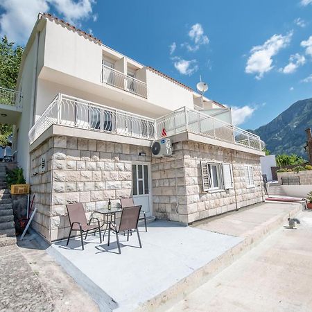 Seafront Apartment Kotor Luaran gambar