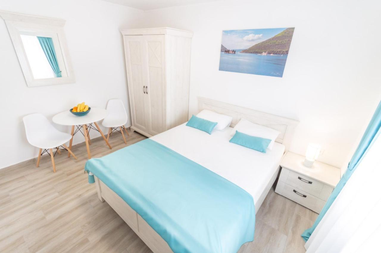 Seafront Apartment Kotor Luaran gambar
