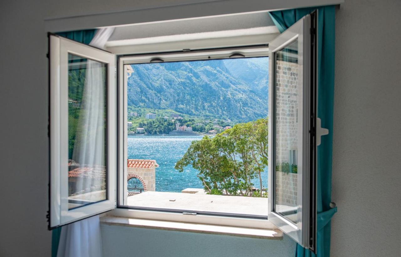 Seafront Apartment Kotor Luaran gambar