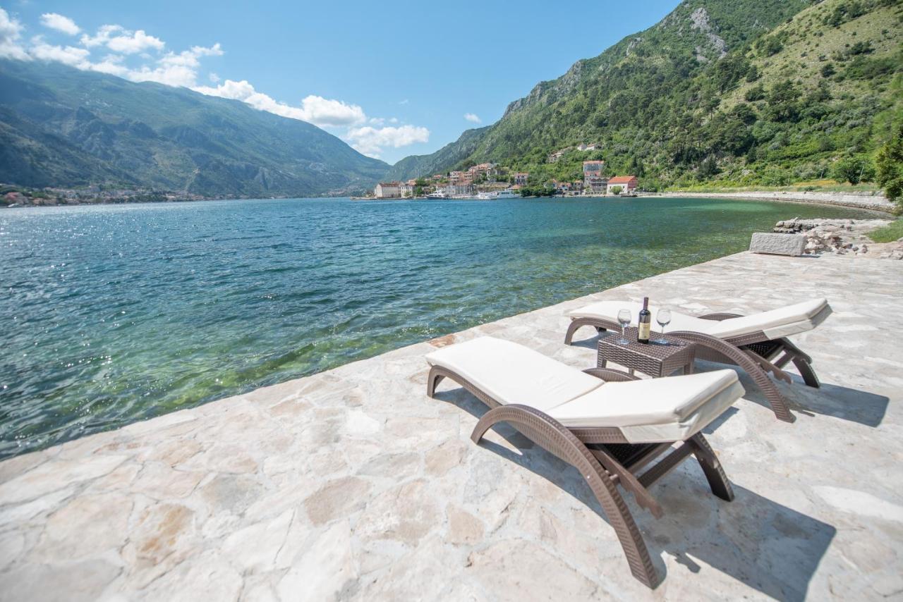 Seafront Apartment Kotor Luaran gambar