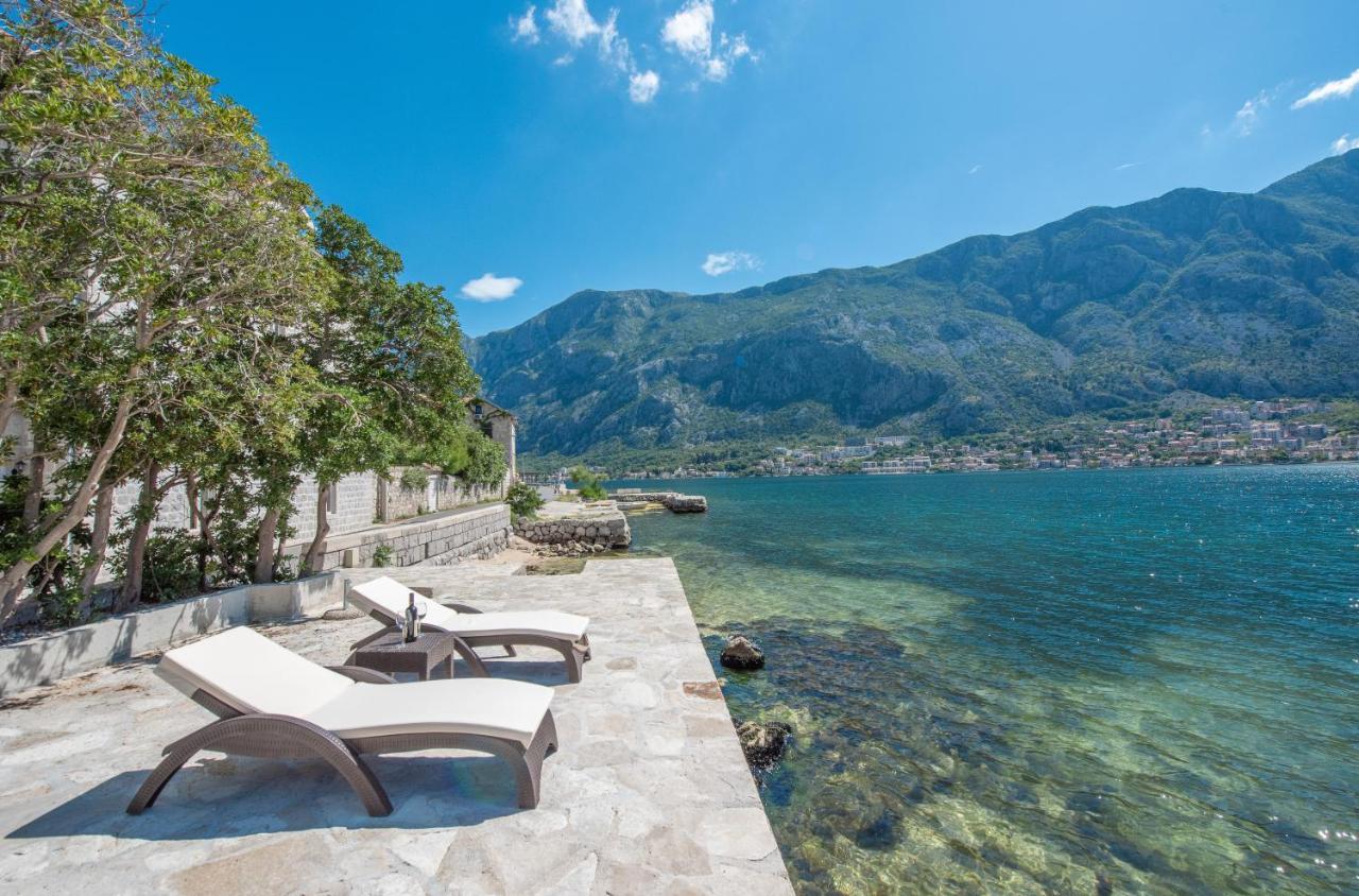 Seafront Apartment Kotor Luaran gambar