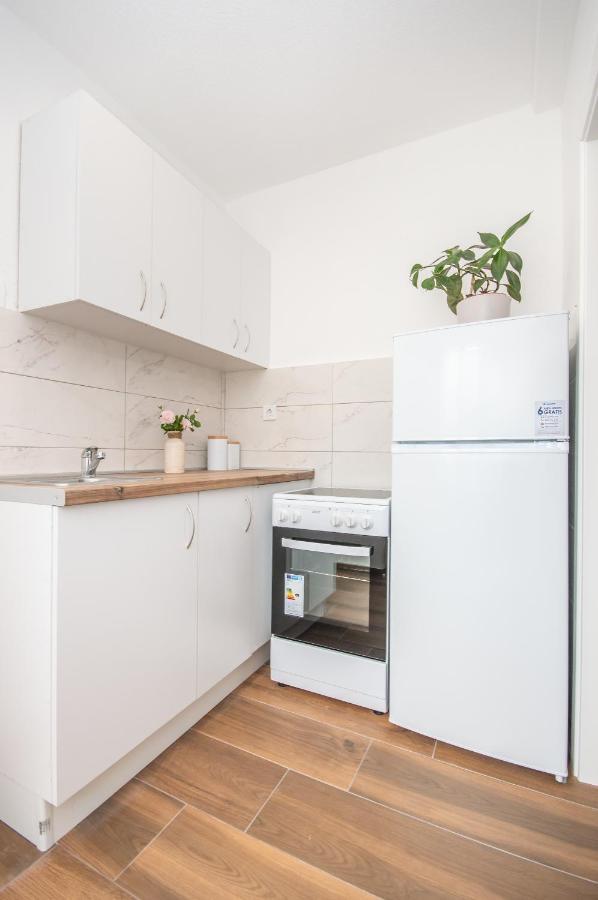 Seafront Apartment Kotor Luaran gambar